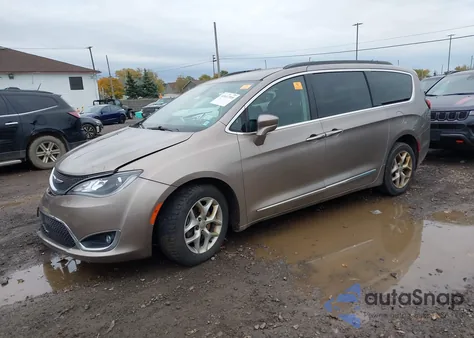 2017 Chrysler Pacifica Touring-L из США, поврежденный, VIN 2C4RC1BG5HR535907